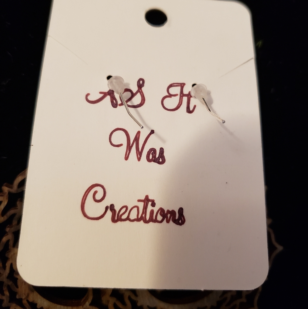 New Artist " As It Was Creations " Leaf Earrings - Picture 2 of 2